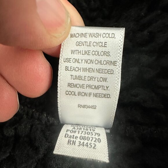 Cuddl Duds Womens Black Faux Sherpa Jacket With Button Detail Size S - Picture 5 of 7